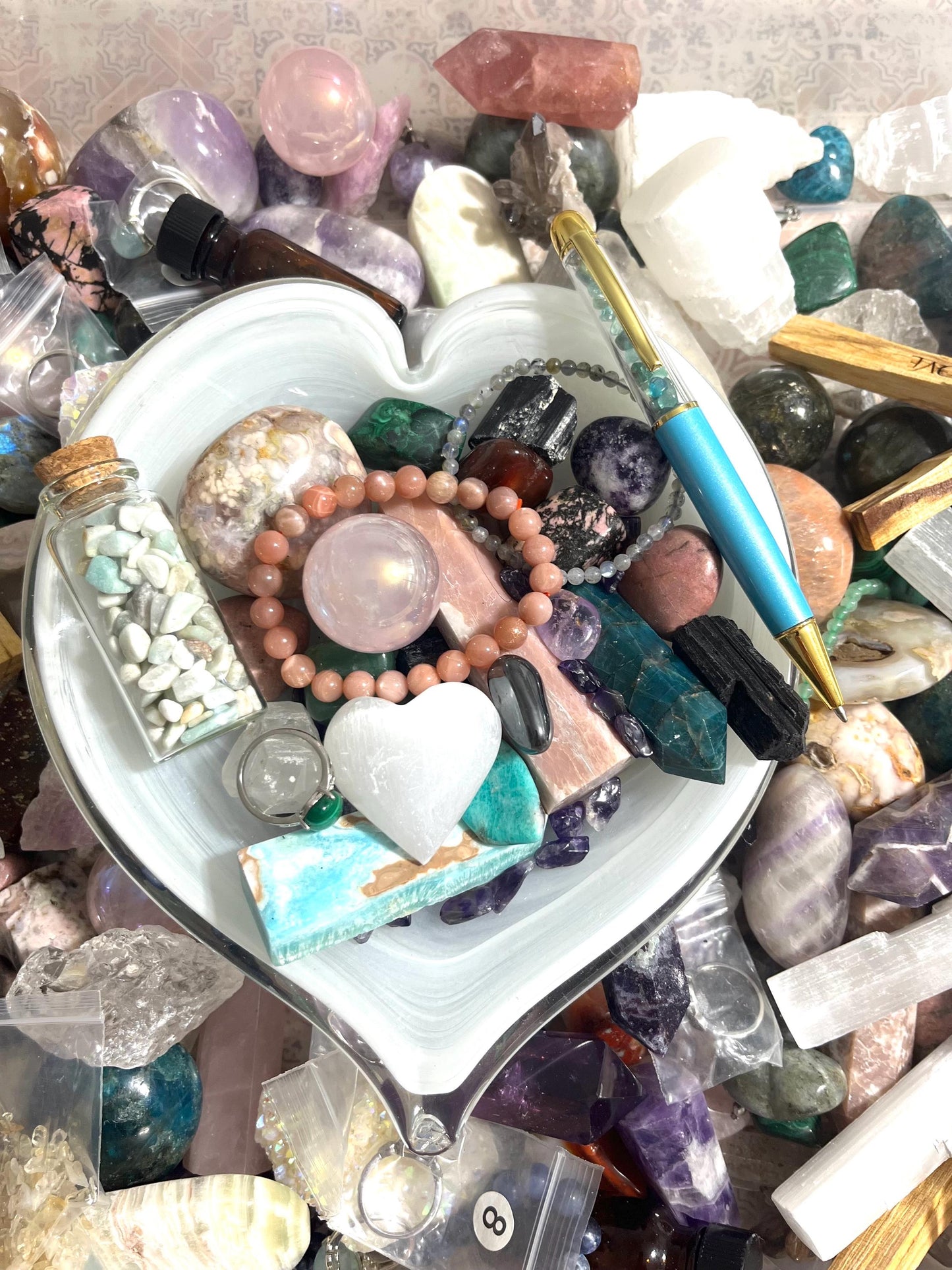 Manifestation Mystery Box – Crystal Confetti Mystery Scoop | Healing Crystals, Gemstone Grab Bag, Surprise Box